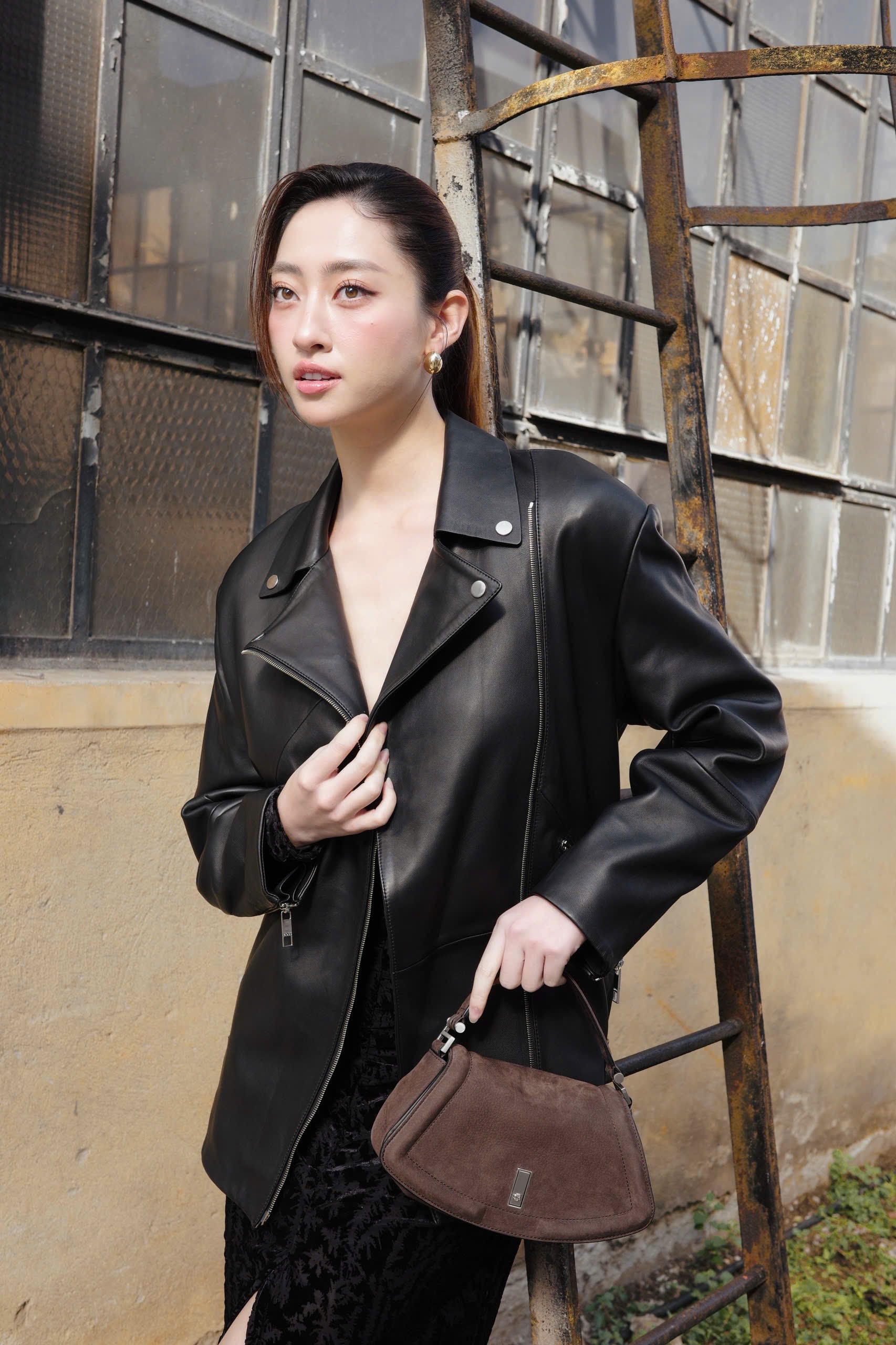 Bức ảnh trai xinh gái đẹp hot nhất hôm nay: Lương Thuỳ Linh &quot;ngầu đét&quot; cạnh Trương Tân Thành - Ảnh 3.