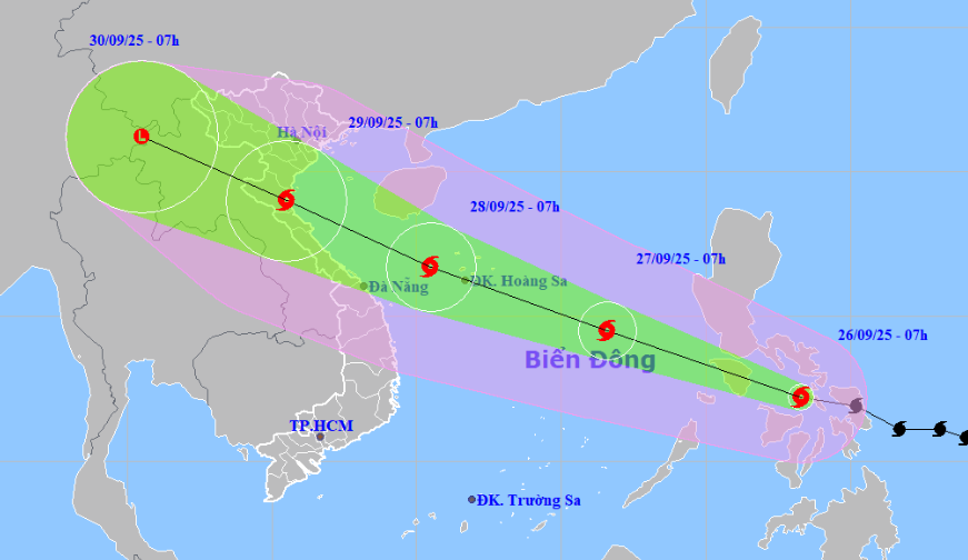 Tin mới nhất bão Bualoi giật cấp 14: Tốc độ 'khó hiểu', đường đi khó lường khi áp sát biển Bắc Trung Bộ - Ảnh 1.