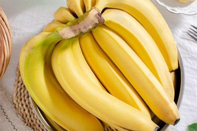 Muốn mua chuối ngon cần nhớ quy tắc '3 nên, 4 không' - Ảnh 1.