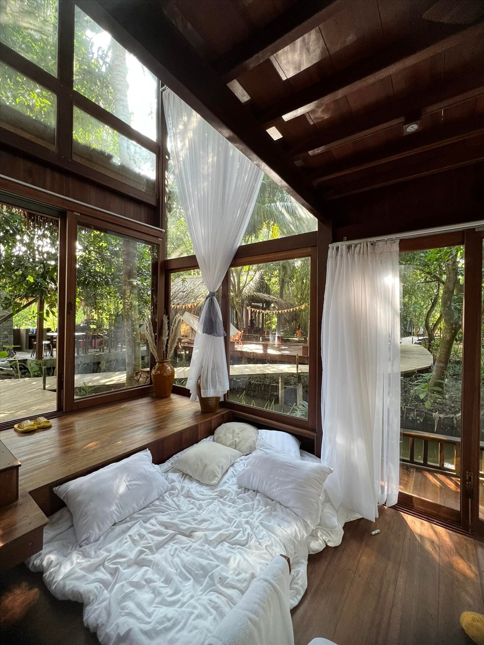 Nữ nghệ sĩ trẻ đẹp là CEO sở hữu spa làm đẹp, khu du lịch sinh thái 50.000m2, sinh 4 con cho đại gia - Ảnh 13.