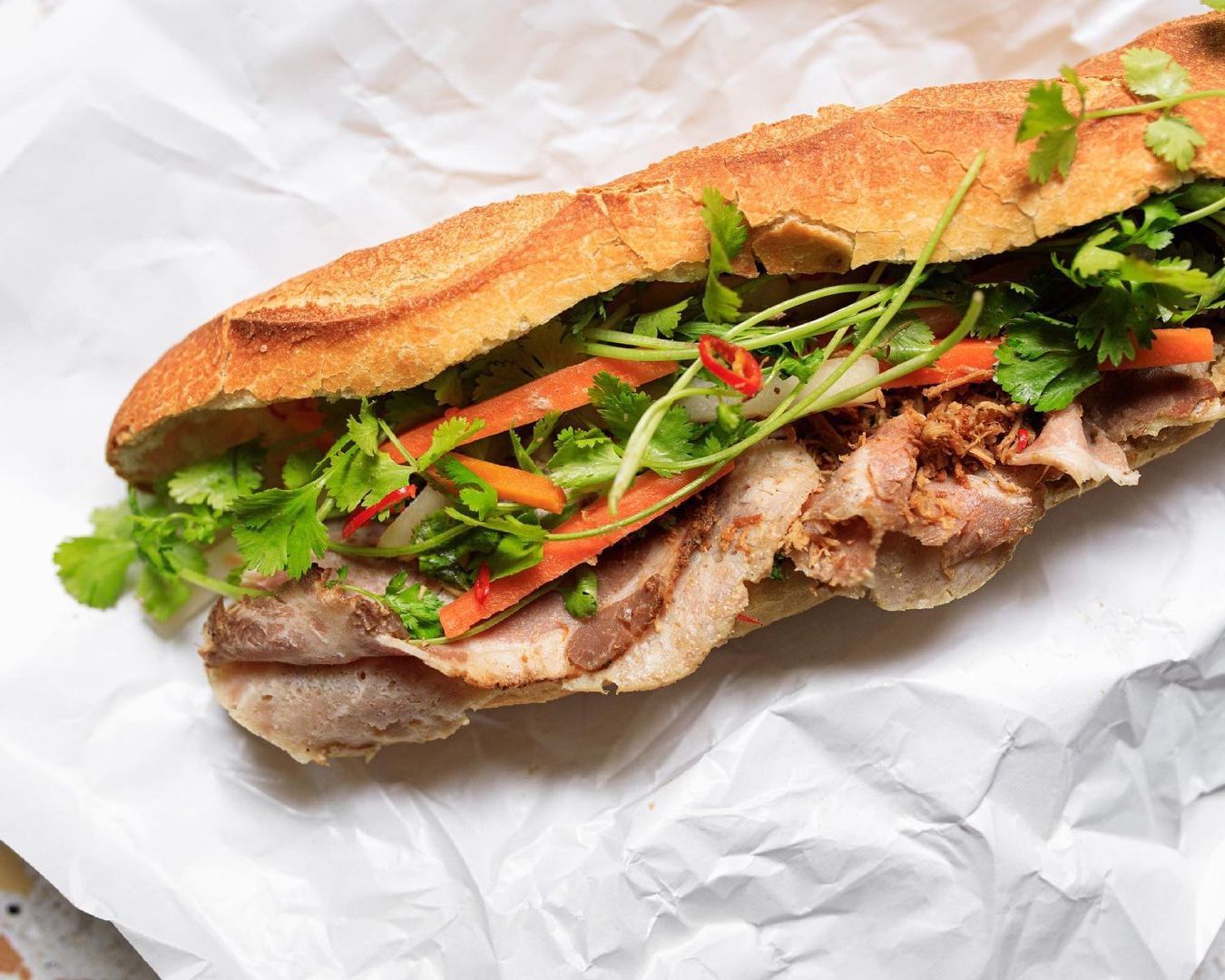 hue-14-nguoi-nhap-vien-nghi-ngo-doc-thuc-pham-sau-khi-an-banh-mi-17589447596821067464635-1758952397069-1758952399205311605398.jpg