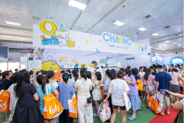 Triển lãm Vietbaby Hanoi 2025 đón hàng nghìn lượt khách tham quan - Ảnh 2.