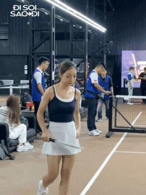 &quot;Tóm dính&quot; doanh nhân Đức Phạm dính như sam bên một Á hậu Vbiz trên sân pickleball - Ảnh 8.