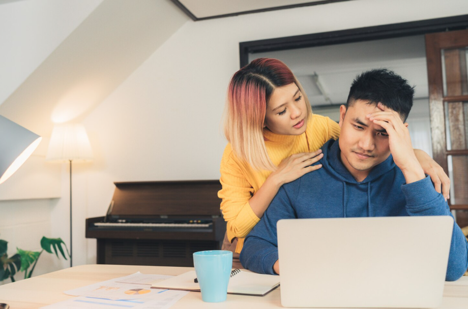 Thu nhập 200 triệu mỗi tháng mà không dư nổi một đồng khiến chồng sốc, vợ &quot;ngã ngửa&quot;- Ảnh 1.