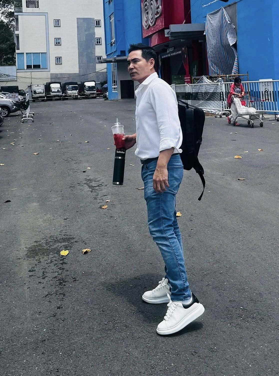 Tuổi 52 cực phong độ của &quot;ông trùm đại gia Vĩnh Long&quot; được Cát Tường công khai gọi &quot;ông xã&quot;- Ảnh 12.