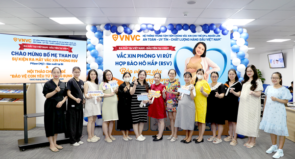 Việt Nam lần đầu có vắc xin phòng virus hợp bào hô hấp RSV, tiêm cho mẹ bầu bảo vệ trẻ sơ sinh- Ảnh 4.
