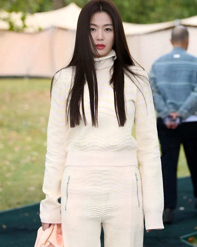 Làn sóng &quot;tẩy chay sao Hàn&quot; lớn chưa từng thấy ở Trung Quốc: Jeon Ji Hyun, Yoona (SNSD) thành tội đồ! - Ảnh 6.