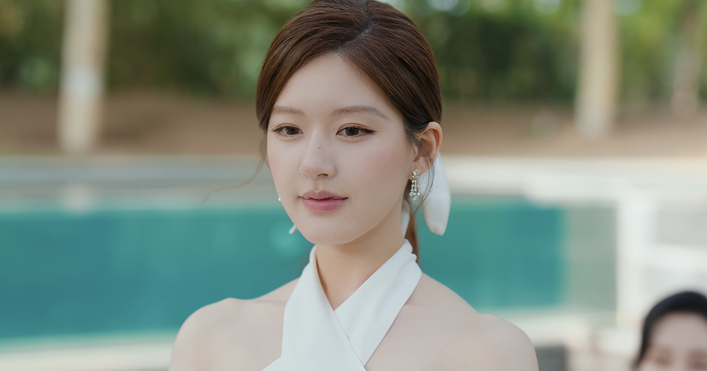 Phim của Triệu Lộ Tư bị chê ngớ ngẩn - Ảnh 2.