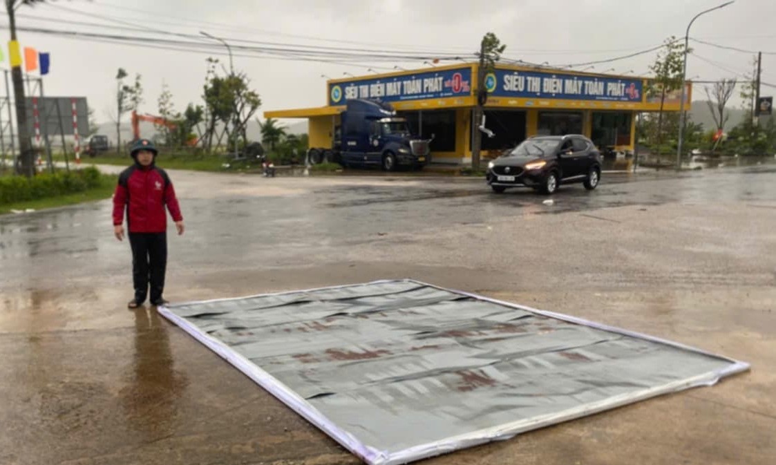 Nhà sập, nhiều nơi chìm trong 