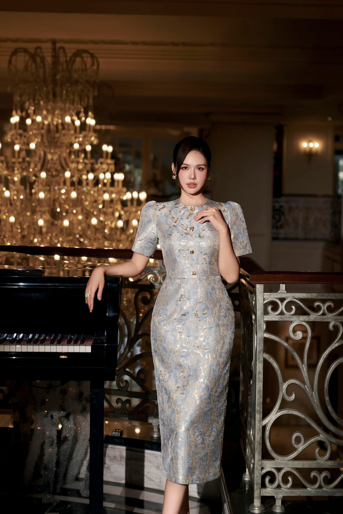 Nhan sắc của "phu nhân tập đoàn nghìn tỷ" rời showbiz Việt sau khi sinh 2 con cho chồng đại giấu mặt - Ảnh 9. Nhan sắc của "phu nhân tập đoàn nghìn tỷ" rời showbiz Việt sau khi sinh 2 con cho chồng đại giấu mặt - Ảnh 9.