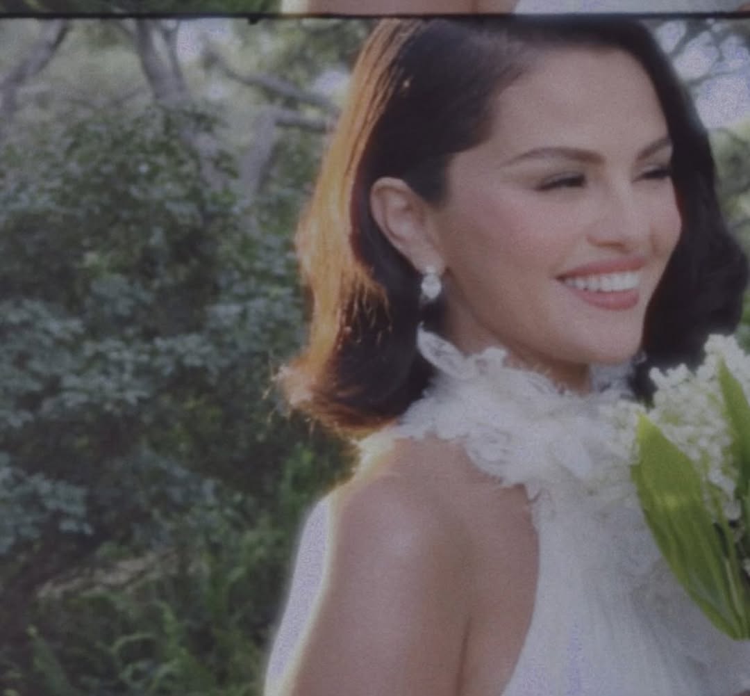 &quot;Cú lật kèo&quot; gây sốc giữa drama mẹ con Selena Gomez trong đám cưới thế kỷ - Ảnh 5.