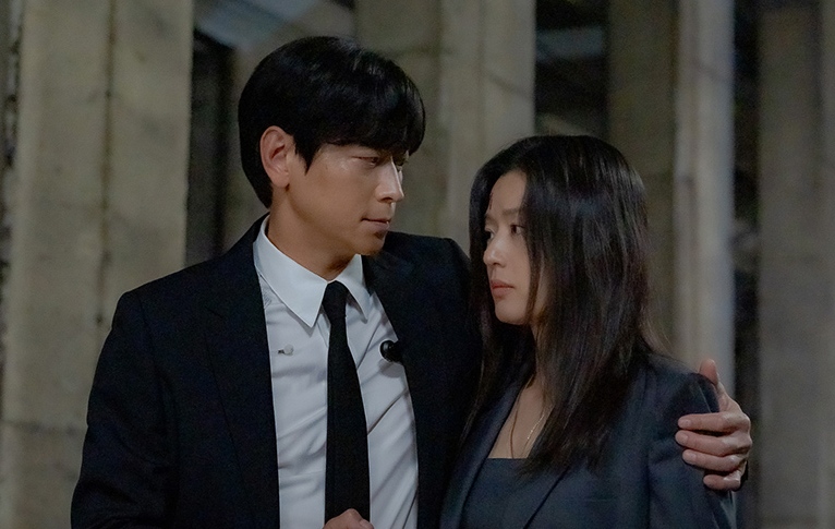jun-ji-hyun-1759126088137-1759126088780354778502-1759140924233-17591409243001710965302.jpg