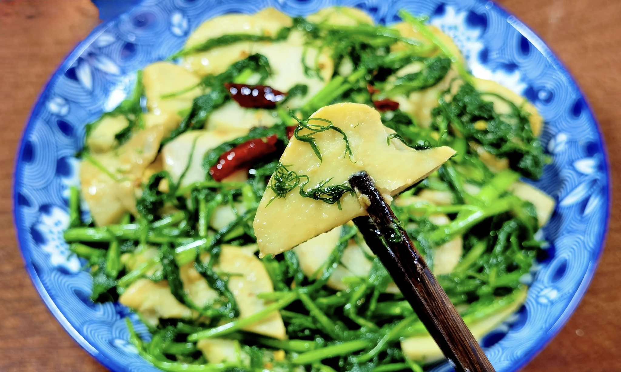 Bữa cơm mùa thu thêm ngon với 3 món rau dễ nấu lại giúp thanh nhiệt, bổ phổi, dưỡng tỳ vị  - Ảnh 3.
