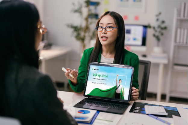 Thêm 2 sản phẩm mới gia nhập dòng bảo hiểm Xanh của Manulife - Ảnh 2.