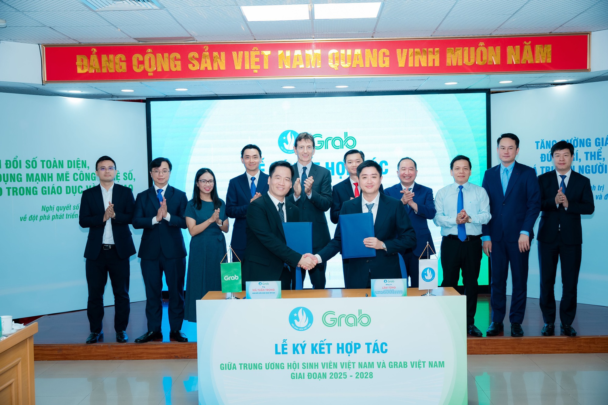 Trung ương Hội Sinh viên Việt Nam và Grab Việt Nam hợp tác nâng cao kỹ năng chuyển đổi số cho thanh niên- Ảnh 3.