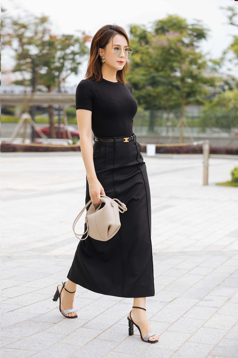 Hồng Diễm được khen không ngớt về nhan sắc tuổi 42, phong cách thời trang cực trẻ trung và thanh lịch - Ảnh 14. Hồng Diễm được khen không ngớt về nhan sắc tuổi 42, phong cách thời trang cực trẻ trung và thanh lịch - Ảnh 14.