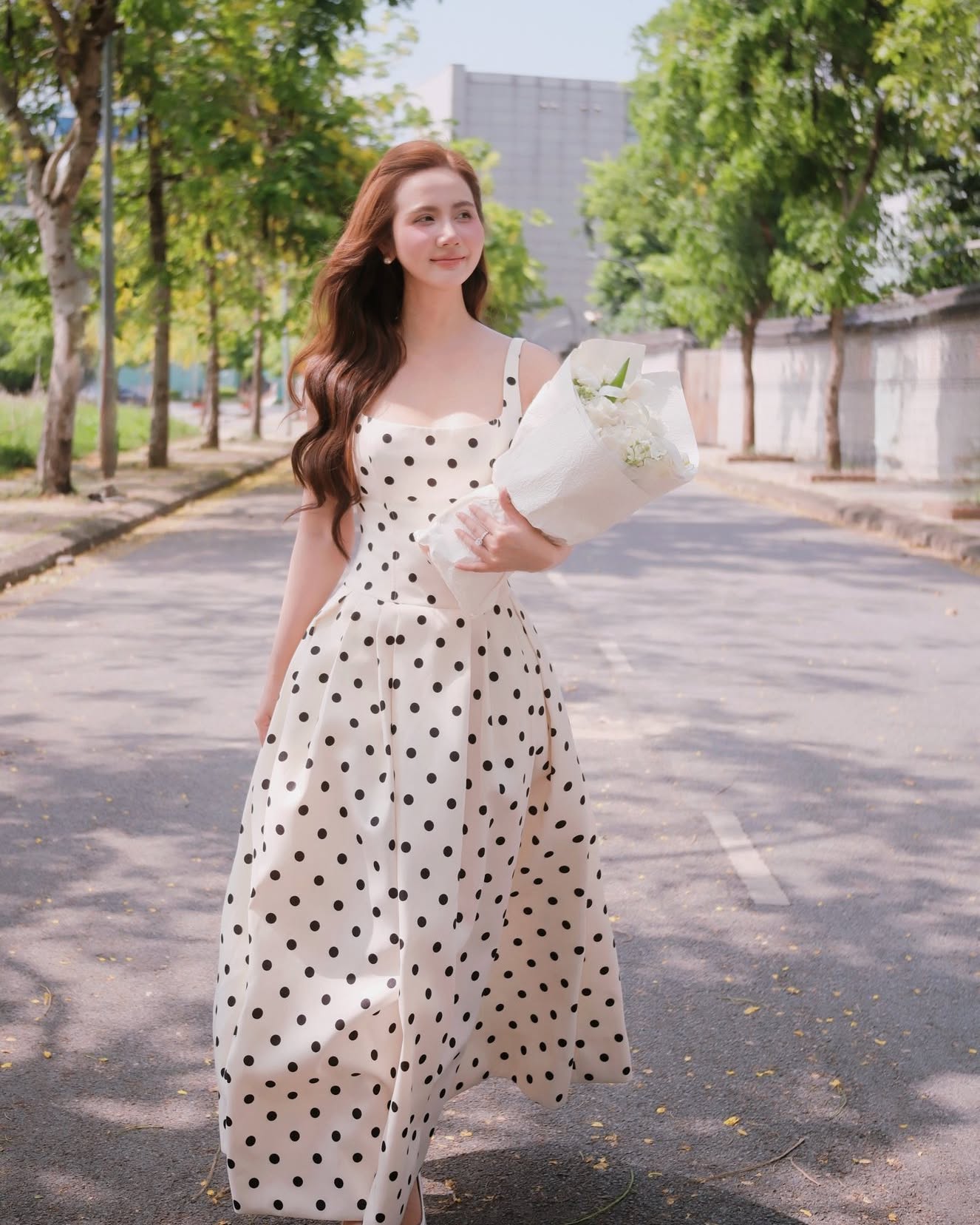 Tham khảo 10 set váy mùa thu trẻ xinh mãn nhãn từ sao Việt - Ảnh 2. Tham khảo 10 set váy mùa thu trẻ xinh mãn nhãn từ sao Việt - Ảnh 2.