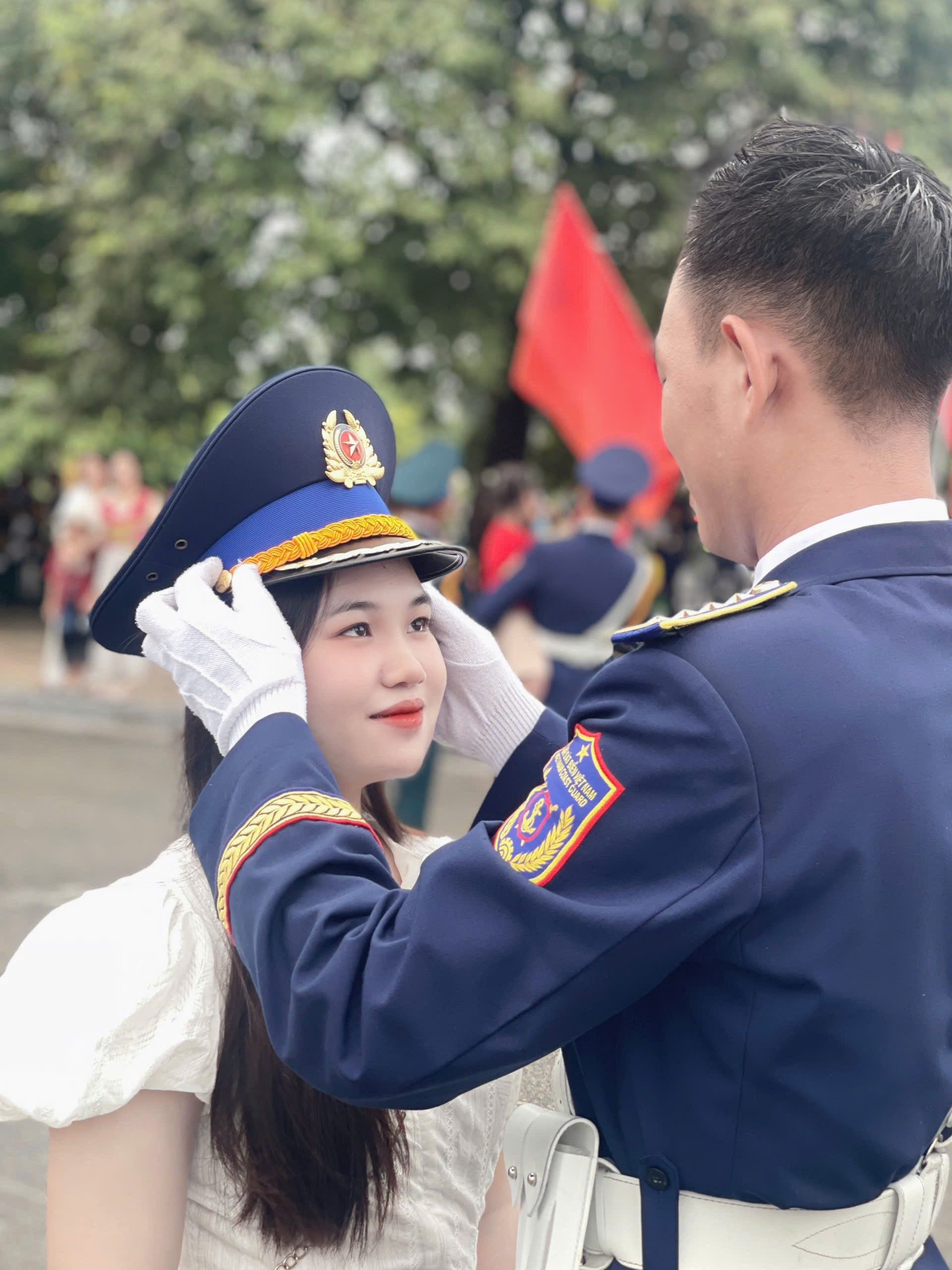 Bạn gái của những chiến sĩ làm nhiệm vụ A80 - Ảnh 4. Bạn gái của những chiến sĩ làm nhiệm vụ A80 - Ảnh 4.
