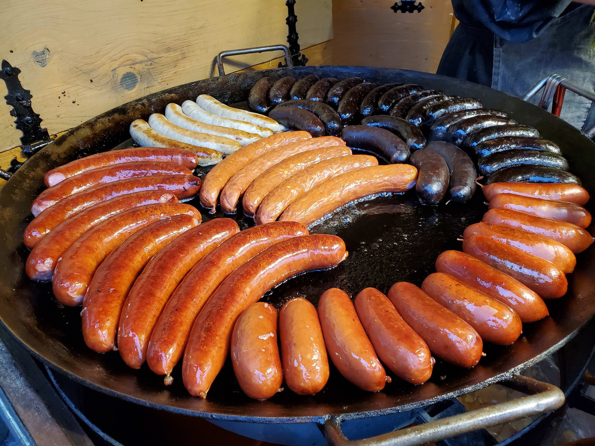 gut-health-processed-meats-sausage-hot-dogs-1756870619124-1756870619196389616654.jpg