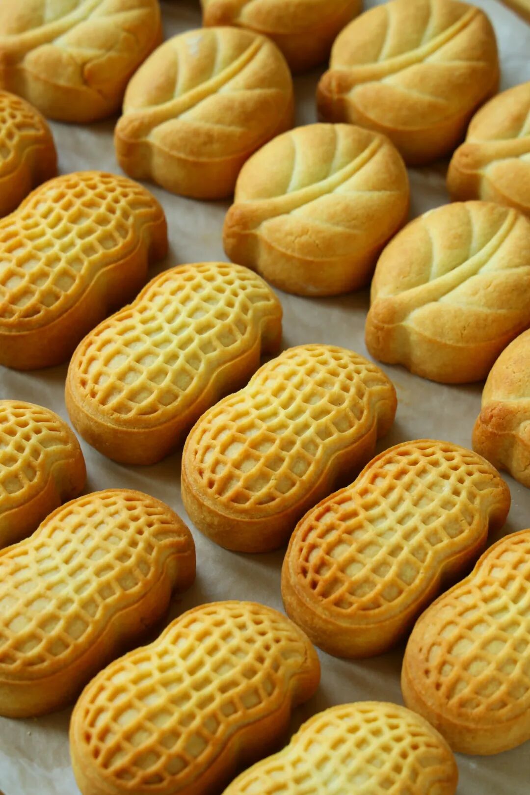 Bánh Trung thu bốn vị làm xong chỉ muốn khoe: Vỏ giòn rụm cả tháng, làm tặng cả nhà ai cũng khen khéo tay - Ảnh 7.