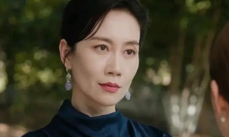 Hãy Để Tôi Tỏa Sáng có nguy cơ lỗ nặng, Triệu Lộ Tư lép vế trước 