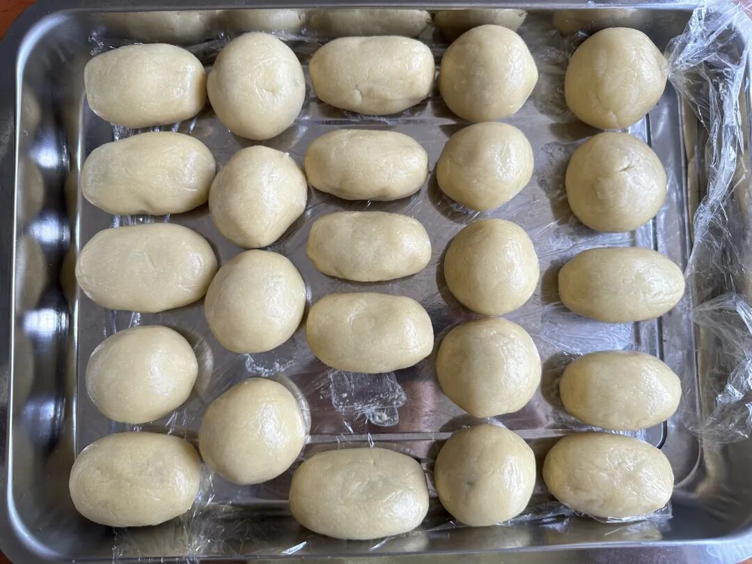 Bánh Trung thu bốn vị làm xong chỉ muốn khoe: Vỏ giòn rụm cả tháng, làm tặng cả nhà ai cũng khen khéo tay - Ảnh 5.