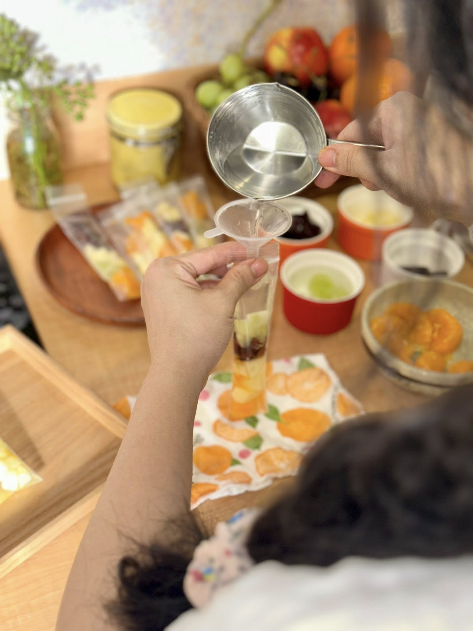 Một món ăn thanh mát, trong veo, healthy và làm cực dễ, bé có ghét trái cây đến mấy cũng sẽ thích mê!- Ảnh 7. Một món ăn thanh mát, trong veo, healthy và làm cực dễ, bé có ghét trái cây đến mấy cũng sẽ thích mê!- Ảnh 7.