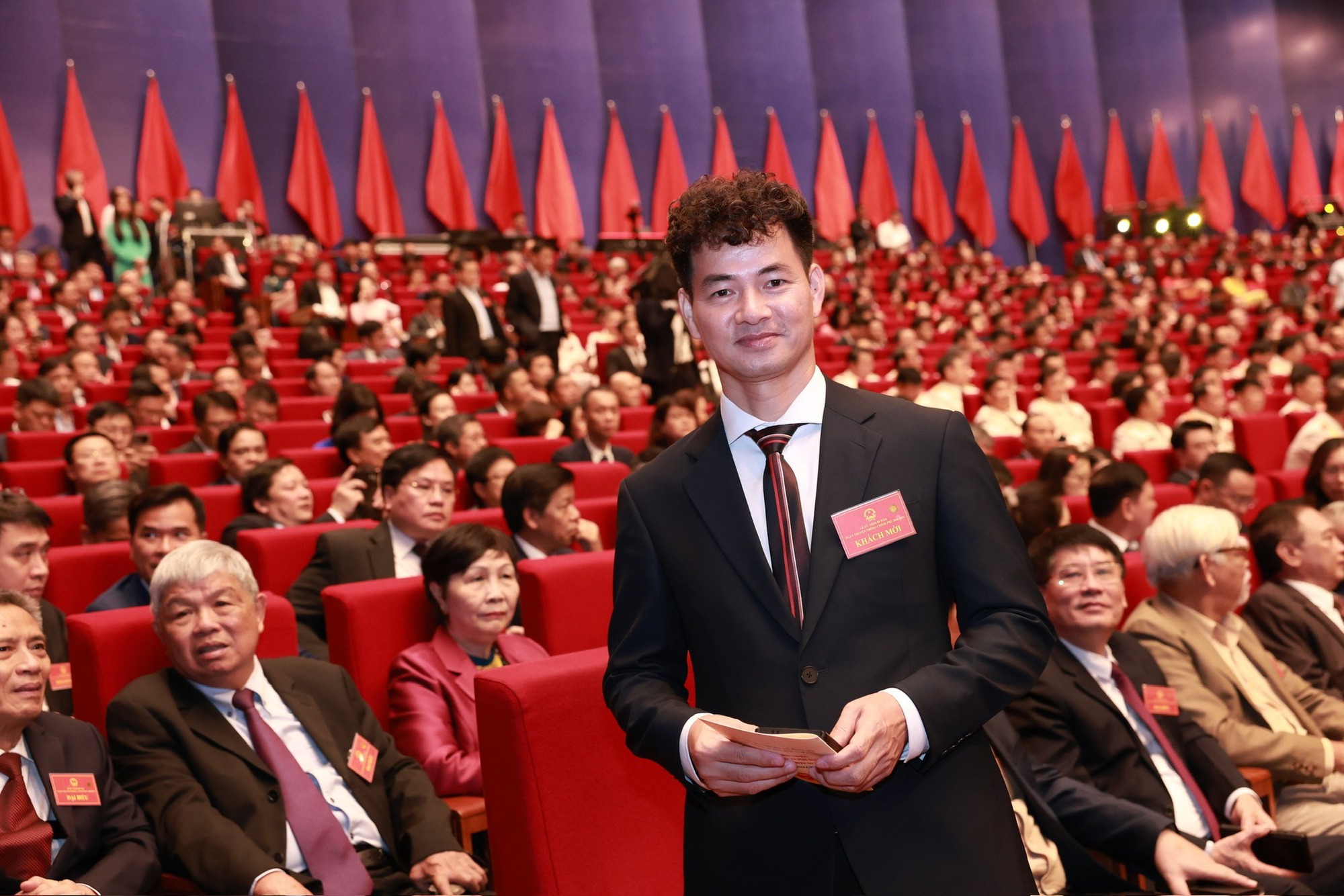 Bức ảnh lộ rõ lý do Cục trưởng Xuân Bắc được yêu quý - Ảnh 1. Bức ảnh lộ rõ lý do Cục trưởng Xuân Bắc được yêu quý - Ảnh 1.