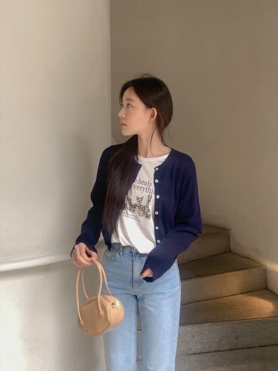 4 kiểu áo đẹp bất bại, sắm về là yên tâm mặc đẹp từ giờ đến hết thu- Ảnh 12. 4 kiểu áo đẹp bất bại, sắm về là yên tâm mặc đẹp từ giờ đến hết thu- Ảnh 12.