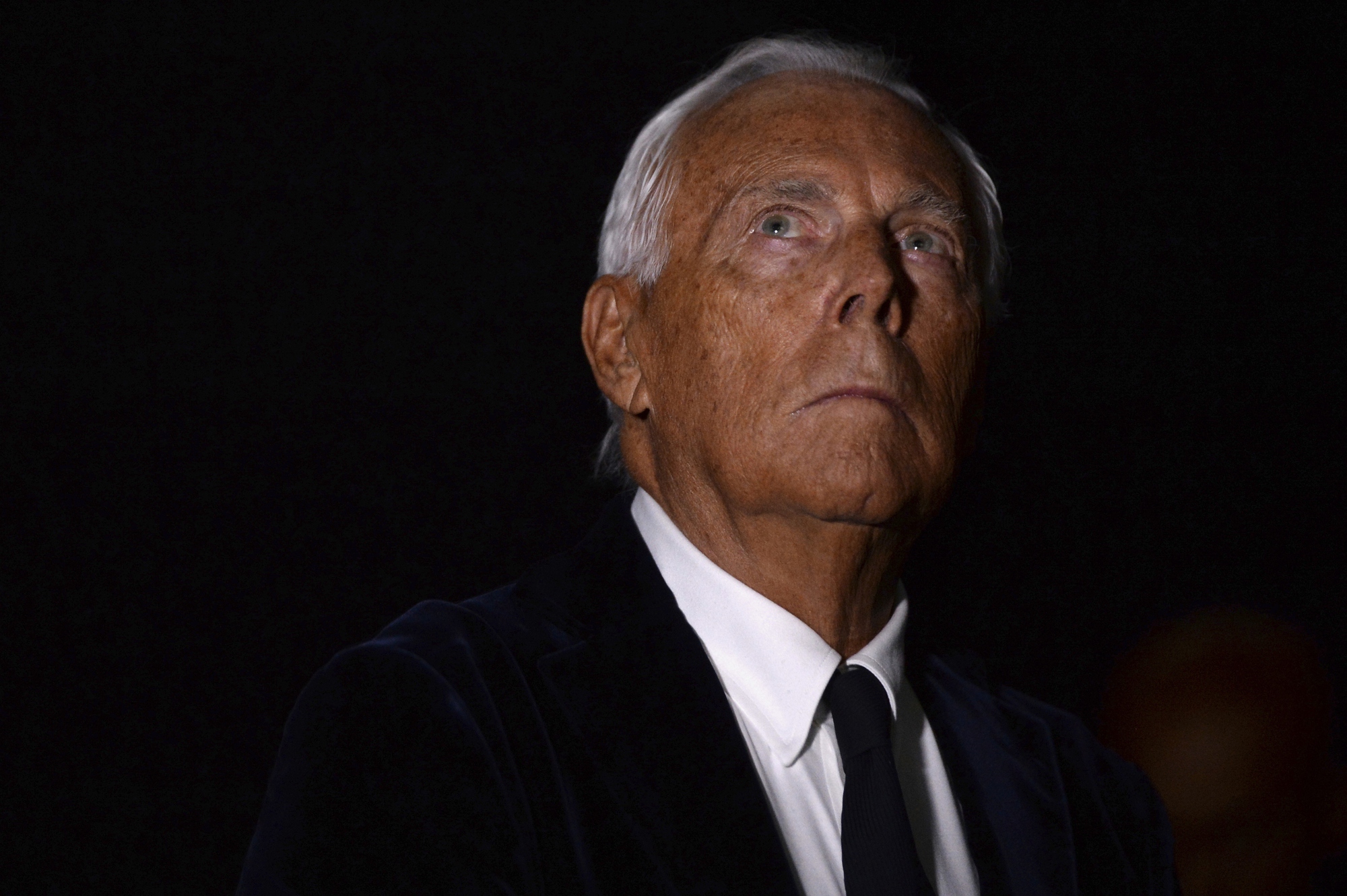 "Vua thời trang" Giorgio Armani qua đời tuổi 91 - Ảnh 1. "Vua thời trang" Giorgio Armani qua đời tuổi 91 - Ảnh 1.