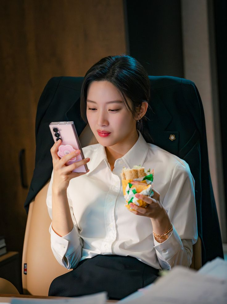 Đừng mù quáng “cày cuốc”, 4 chữ này mới là bí quyết hạnh phúc- Ảnh 1. Đừng mù quáng “cày cuốc”, 4 chữ này mới là bí quyết hạnh phúc- Ảnh 1.