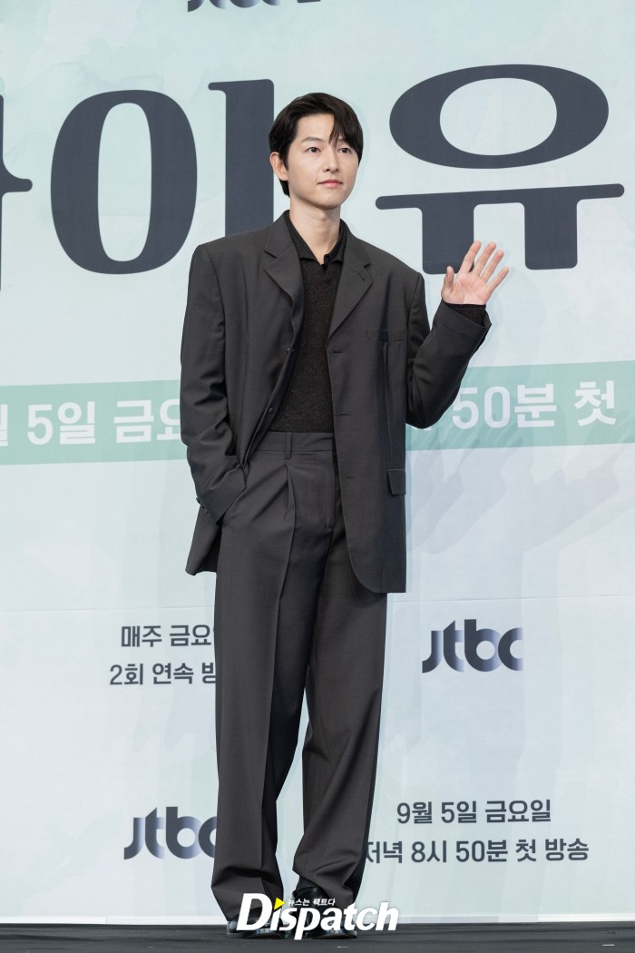 Song Joong Ki tái xuất gây ngỡ ngàng, làm Song Joong Ki tái xuất gây ngỡ ngàng, làm