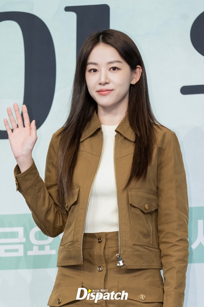 Song Joong Ki tái xuất gây ngỡ ngàng, làm Song Joong Ki tái xuất gây ngỡ ngàng, làm