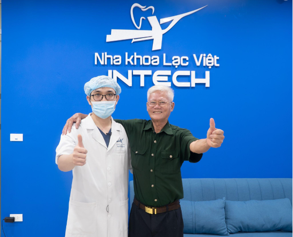 Trồng răng: Không phải cha mẹ không muốn, mà vì…! - Ảnh 3. Trồng răng: Không phải cha mẹ không muốn, mà vì…! - Ảnh 3.