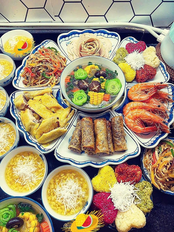 Giá mâm cỗ cúng Rằm tháng 7 đắt đỏ, bà nội trợ thắt chặt chi tiêu - Ảnh 3. Giá mâm cỗ cúng Rằm tháng 7 đắt đỏ, bà nội trợ thắt chặt chi tiêu - Ảnh 3.