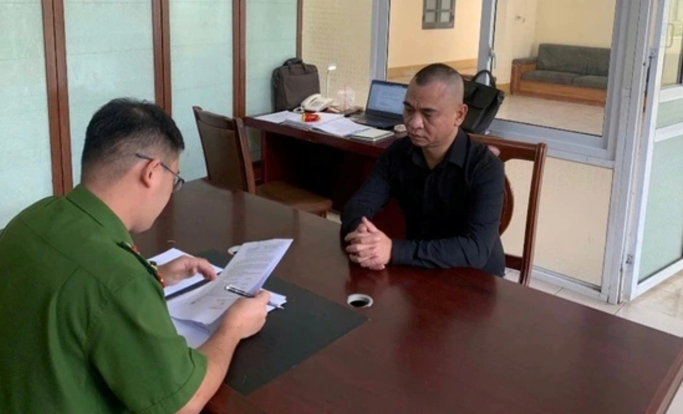 Khởi tố chủ quán bar bãi biển trong vụ điện giật làm 2 học sinh tử vong - Ảnh 1. Khởi tố chủ quán bar bãi biển trong vụ điện giật làm 2 học sinh tử vong - Ảnh 1.