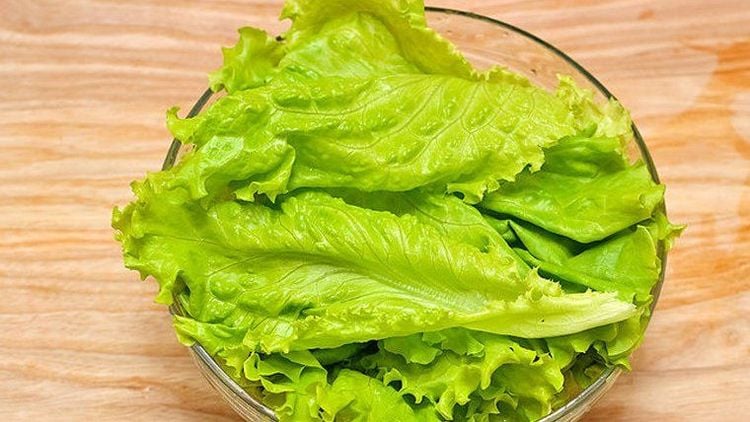 Một phụ nữ 33 tuổi ăn rau diếp mỗi bữa, 3 tháng sau đi khám sức khỏe bác sĩ "trợn mắt": "Cô đã ăn gì?"- Ảnh 1. Một phụ nữ 33 tuổi ăn rau diếp mỗi bữa, 3 tháng sau đi khám sức khỏe bác sĩ "trợn mắt": "Cô đã ăn gì?"- Ảnh 1.