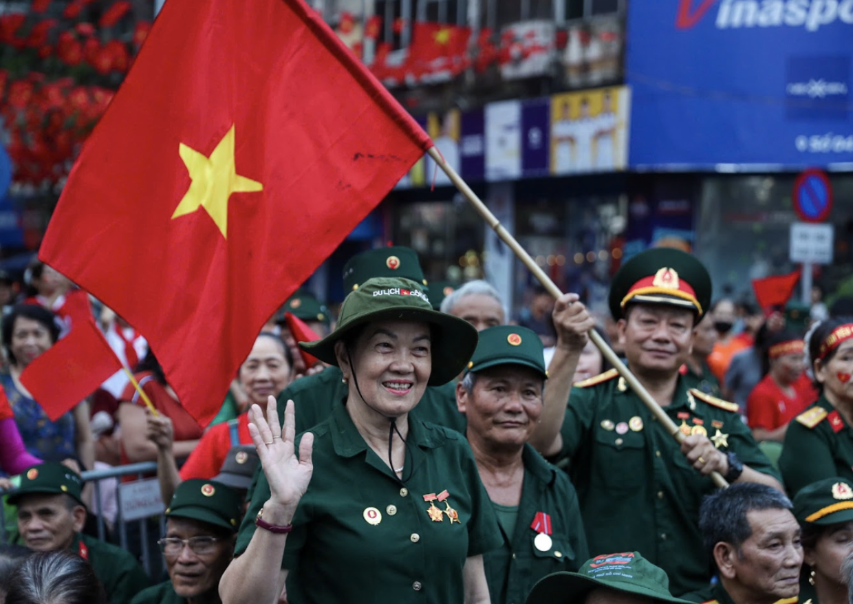Đại lễ khép lại, một hành trình mới mở ra: Yêu nước từ những điều lặng thầm nhỏ bé - Ảnh 7. Đại lễ khép lại, một hành trình mới mở ra: Yêu nước từ những điều lặng thầm nhỏ bé - Ảnh 7.