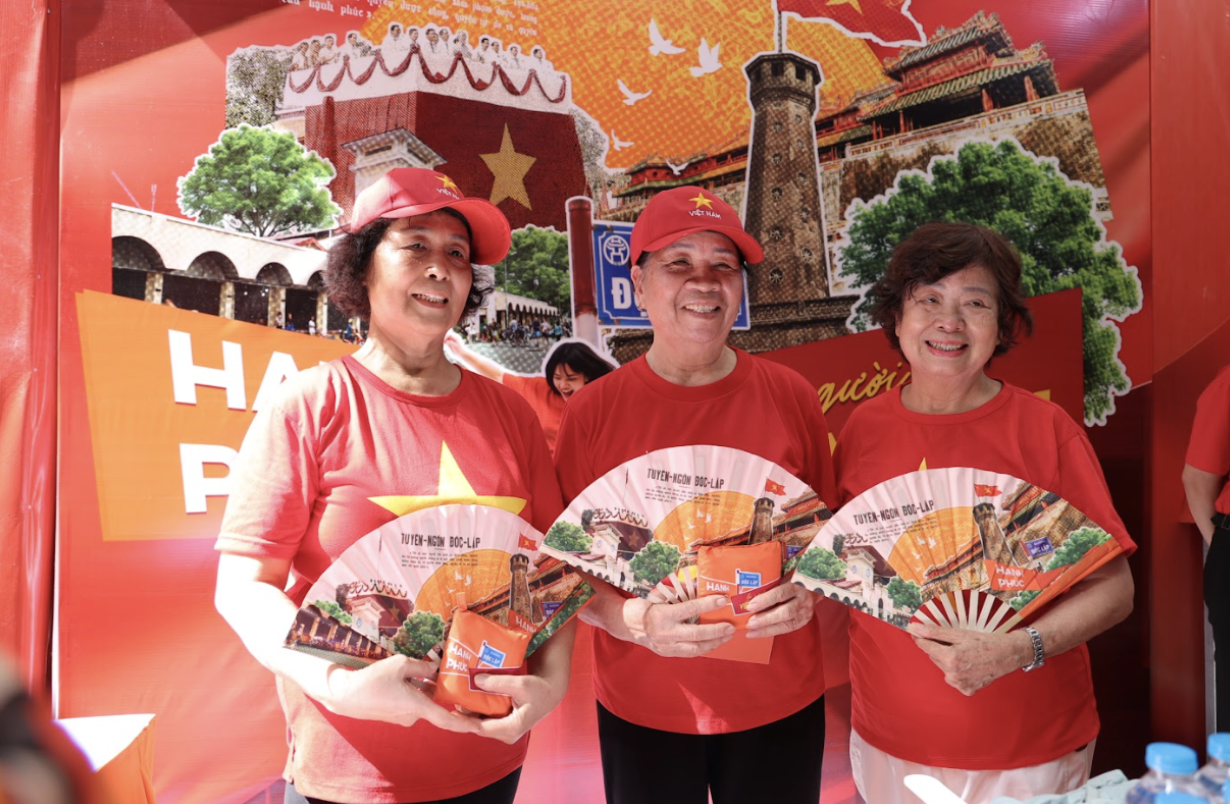 Đại lễ khép lại, một hành trình mới mở ra: Yêu nước từ những điều lặng thầm nhỏ bé - Ảnh 18. Đại lễ khép lại, một hành trình mới mở ra: Yêu nước từ những điều lặng thầm nhỏ bé - Ảnh 18.