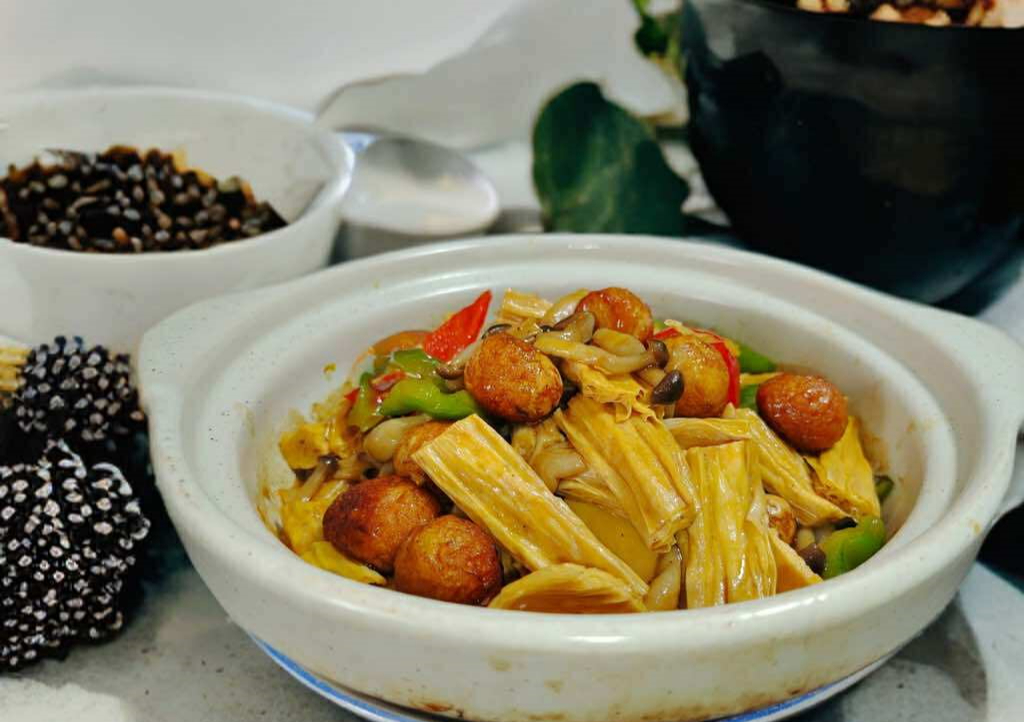 Với 3 nguyên liệu cực rẻ bạn dễ dàng nấu được món kho siêu ngon khiến cả nhà reo lên thích thú - Ảnh 7. Với 3 nguyên liệu cực rẻ bạn dễ dàng nấu được món kho siêu ngon khiến cả nhà reo lên thích thú - Ảnh 7.