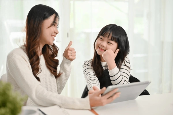 Giáo viên 30 năm trong nghề tiết lộ: Bố mẹ làm được 4 việc này cùng con vào đầu năm học mới, trẻ lớn lên dễ thành công, xuất chúng - Ảnh 1. Giáo viên 30 năm trong nghề tiết lộ: Bố mẹ làm được 4 việc này cùng con vào đầu năm học mới, trẻ lớn lên dễ thành công, xuất chúng - Ảnh 1.