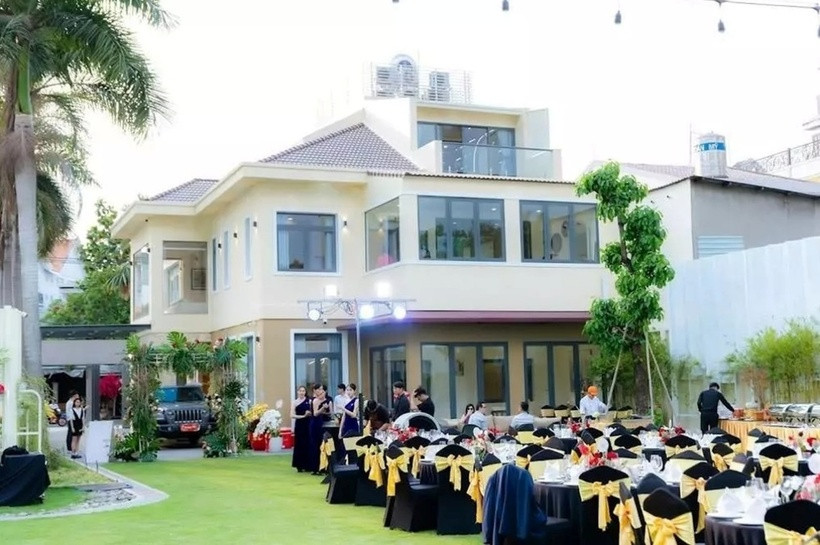co-ngoi-trieu-do-cua-sao-viet-biet-thu-1000m2-cua-hoa-khoi-thu-huong-co-gi-9f3e1904ea6d4ea0a5ed75a8e06784cf-1113-1757083423064-17570834236321858166914.jpg