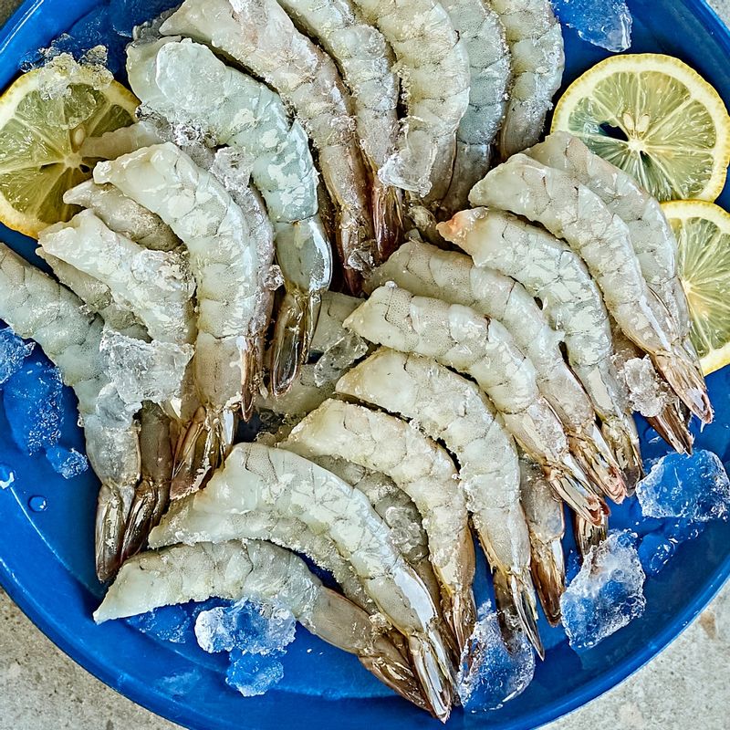 Cuối tuần chỉ cần làm mỗi người 1 phần cơm thơm lừng thế này, chỉ tốn 20 phút mà ngon đến mức ai ăn cũng sạch bát - Ảnh 2. Cuối tuần chỉ cần làm mỗi người 1 phần cơm thơm lừng thế này, chỉ tốn 20 phút mà ngon đến mức ai ăn cũng sạch bát - Ảnh 2.