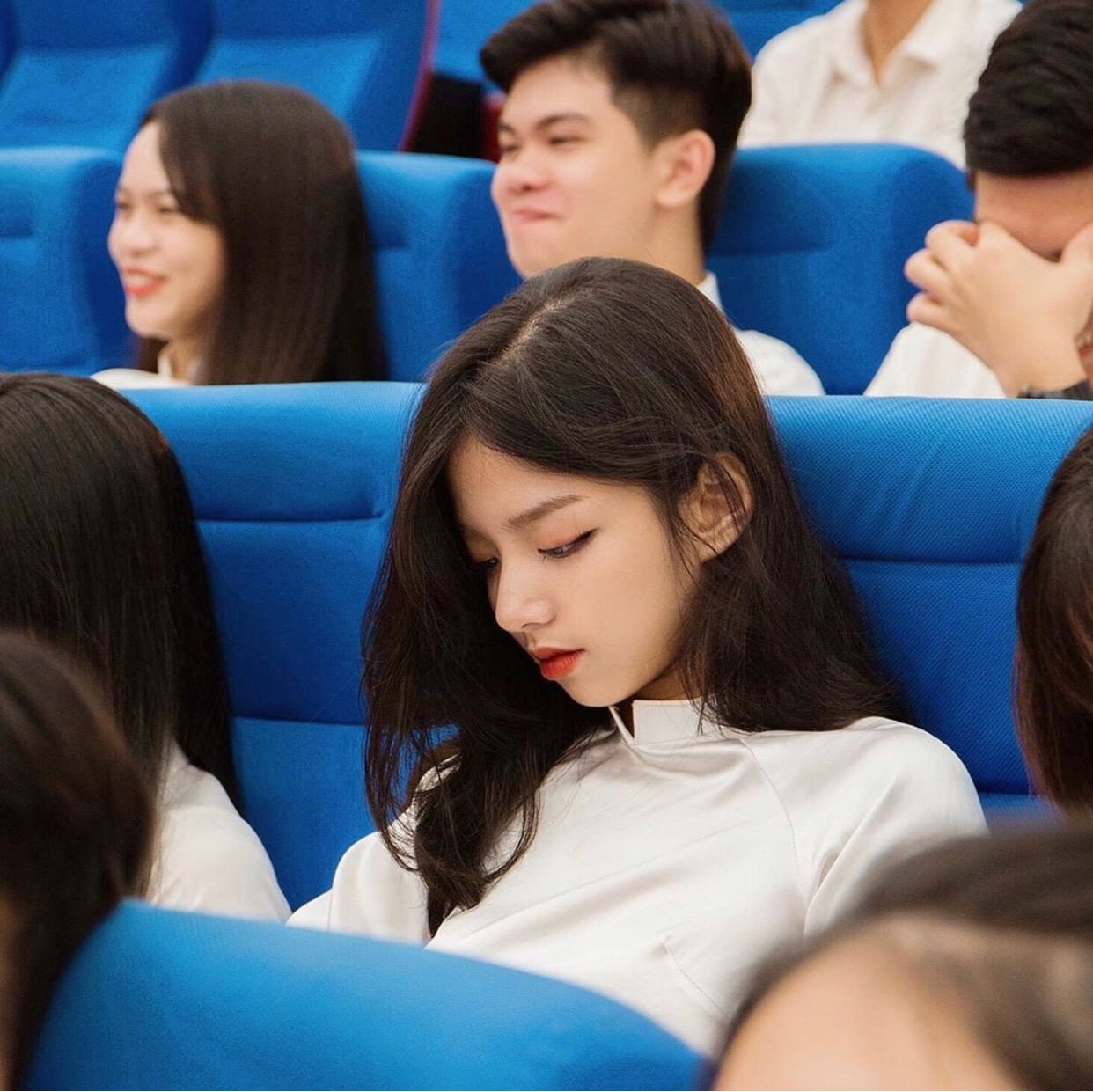 Ai còn nhớ dàn hot girl, hot boy từng một bước thành "hiện tượng mạng" nhờ loạt khoảnh khắc xuất thần trong ngày khai giảng này?- Ảnh 7. Ai còn nhớ dàn hot girl, hot boy từng một bước thành "hiện tượng mạng" nhờ loạt khoảnh khắc xuất thần trong ngày khai giảng này?- Ảnh 7.
