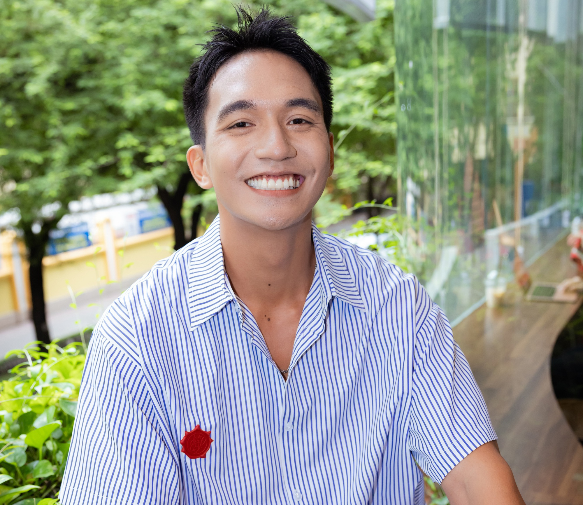 Nam diễn viên duy nhất đóng cả 2 phim doanh thu cao nhất Việt Nam, nhìn con số có thể sĩ tới kiếp sau - Ảnh 3. Nam diễn viên duy nhất đóng cả 2 phim doanh thu cao nhất Việt Nam, nhìn con số có thể sĩ tới kiếp sau - Ảnh 3.