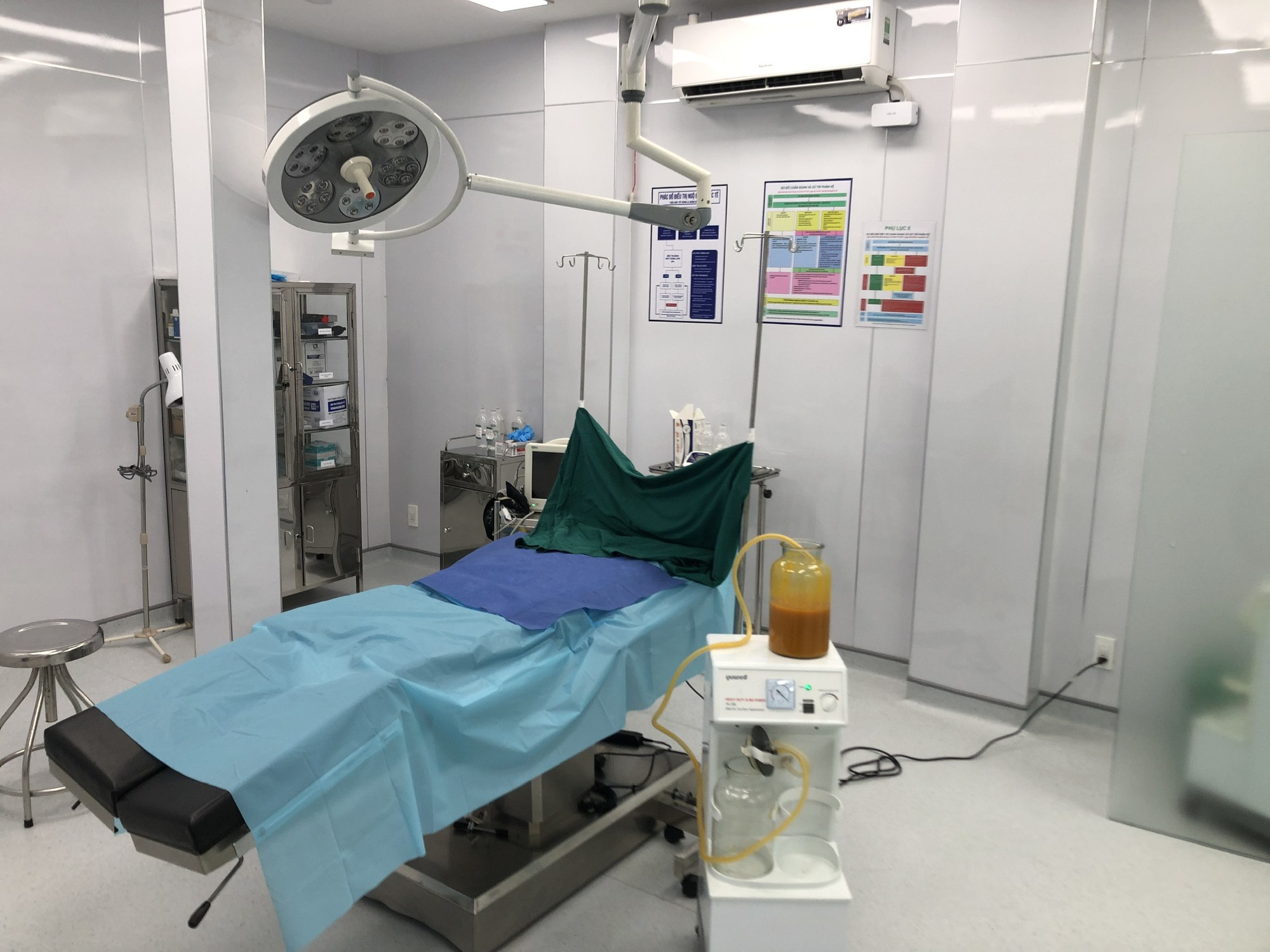 TP.HCM: Bắt Nguyễn Thị Hường hoạt động hút mỡ chui cho hơn 500 khách hàng, bỏ túi gần 10 tỷ đồng - Ảnh 4. TP.HCM: Bắt Nguyễn Thị Hường hoạt động hút mỡ chui cho hơn 500 khách hàng, bỏ túi gần 10 tỷ đồng - Ảnh 4.
