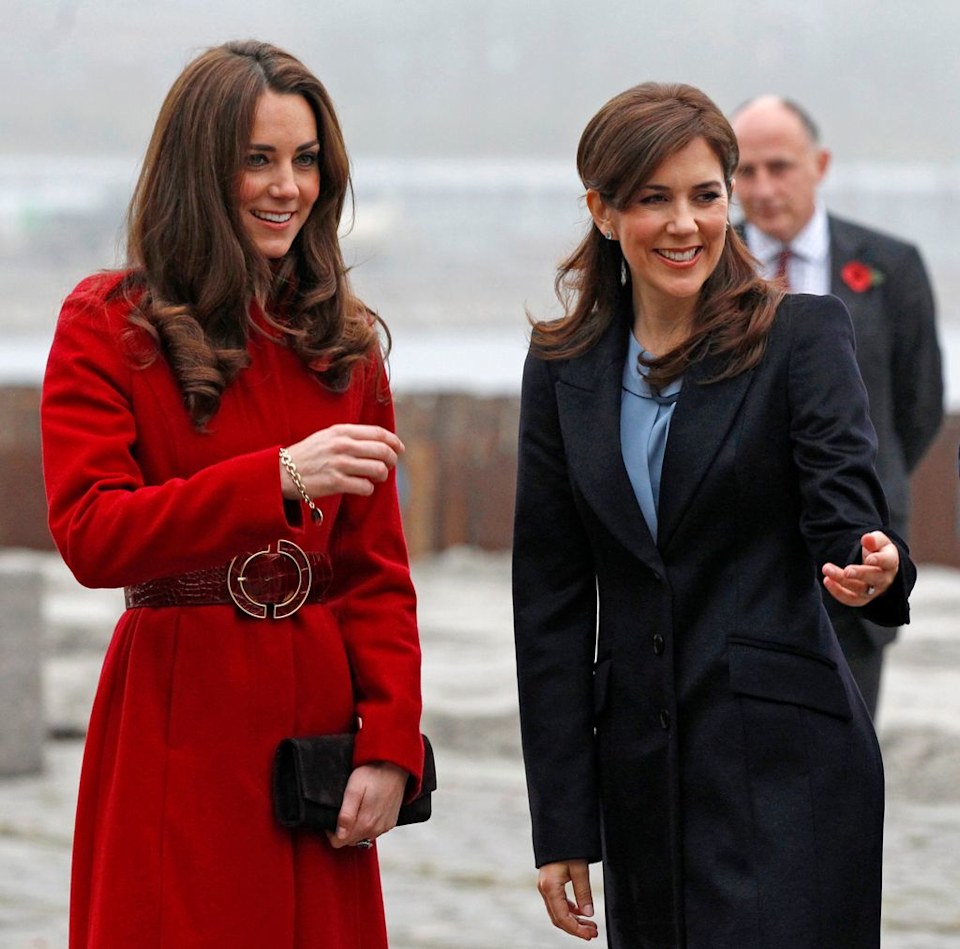 e2d8e08f8ced-kate-middleton-queen-mary-red-175711374395116097774-1757142277151-17571422772812098304178.jpg