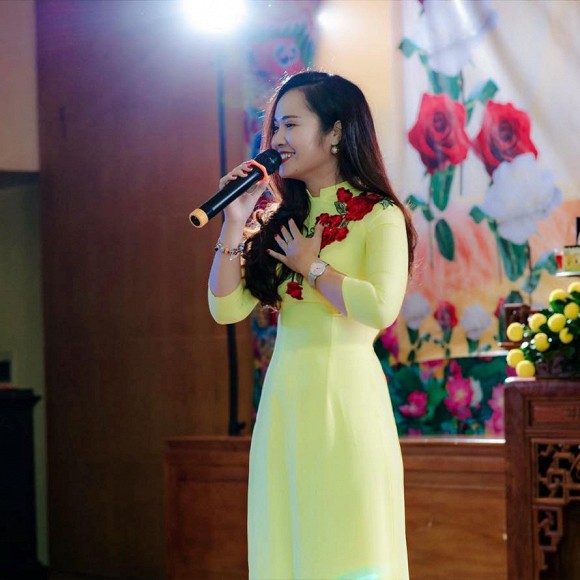 minh-hien-chua-benh-cho-con-2-ngoisaovn-w890-h890-15662083969051540295159-17571295645071333016555-1757152473308-1757152473876653402299.jpg