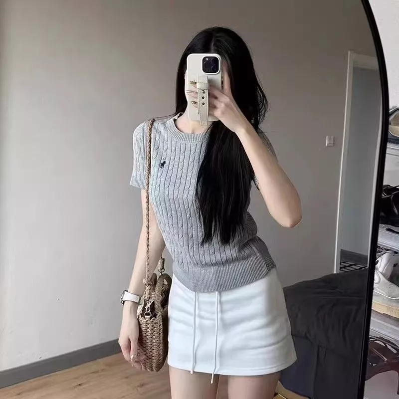 Mặc đẹp cả mùa thu: 3 kiểu áo “chân ái” dành cho quần ống rộng, cứ phối là sang xịn!- Ảnh 11. Mặc đẹp cả mùa thu: 3 kiểu áo “chân ái” dành cho quần ống rộng, cứ phối là sang xịn!- Ảnh 11.