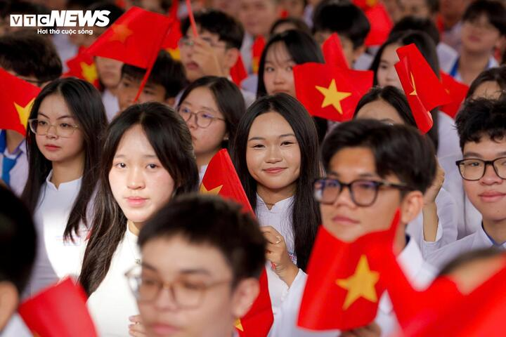 Nhóm học sinh, sinh viên được giảm 50-70% học phí năm 2025 - Ảnh 1. Nhóm học sinh, sinh viên được giảm 50-70% học phí năm 2025 - Ảnh 1.